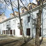 Cottage In Old Town